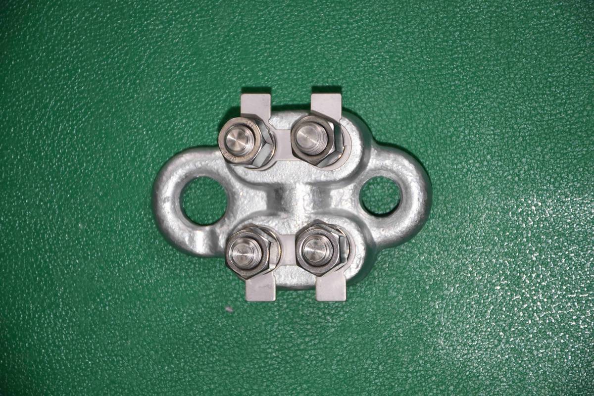4-8 Grapa con anillo de posicionamiento