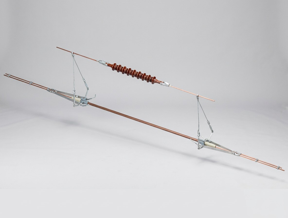 Aislador de sección neutra XFXP-1.8T-C (versión clásica, 25kV nominal/≤160km/h)